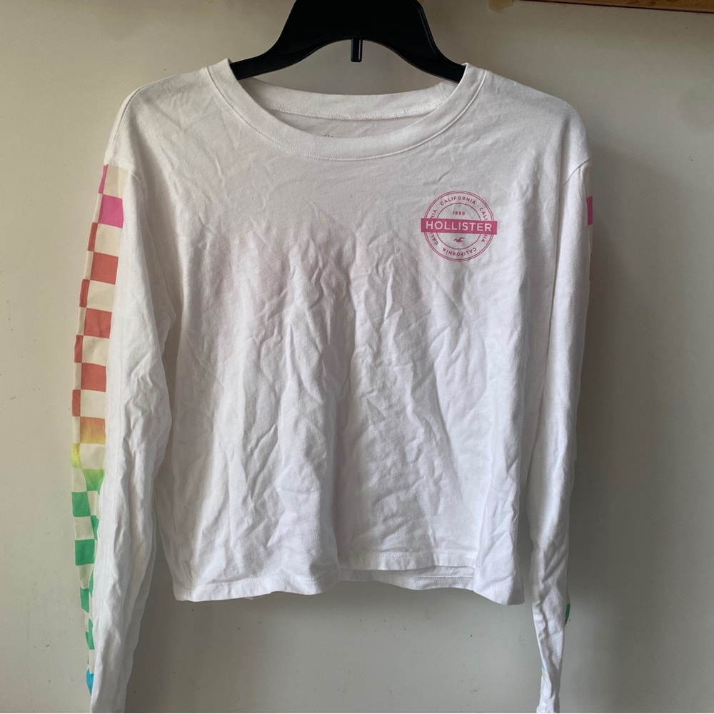 Hollister White Longsleeve Graphic Tee Size S